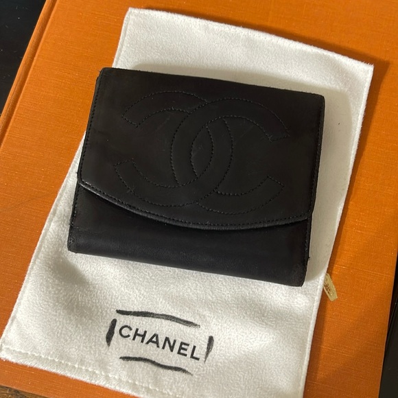 Authentic Vintage CHANEL CC Small Compact Timeless Flap Black Wallet - Picture 3 of 11